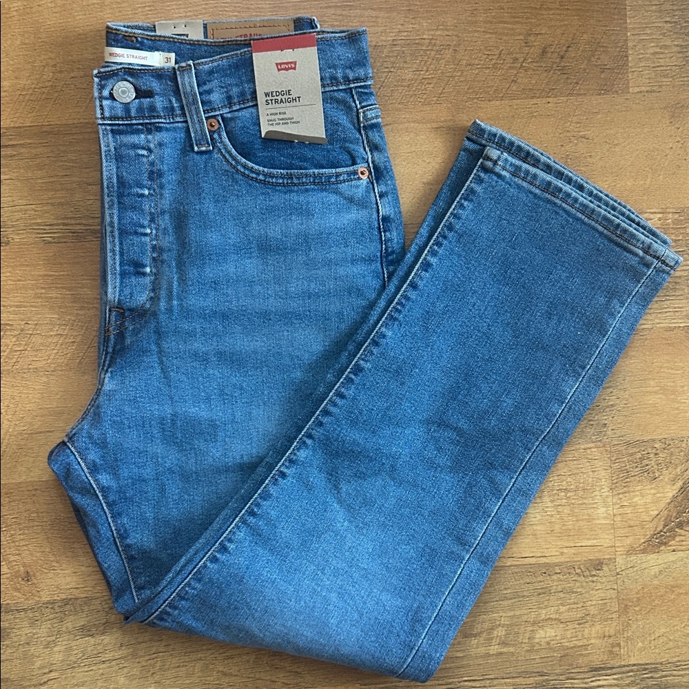 NEW Levi's Classic Blue Women's Wedgie Straight Button Fly Jeans Size 31